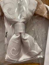 Load image into Gallery viewer, Luxury White Brocade Print 1-Button Modern Fit Blazer
