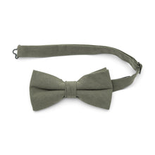 Load image into Gallery viewer, Ivy - Men's Pre-tied Bow Tie
