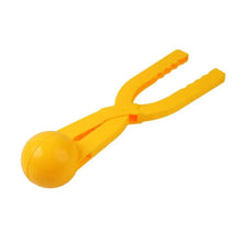 Load image into Gallery viewer, Kids Portable Colorful Outdoor Winter Snowball Maker Children Creative Fun Sports Winter Toy Lightweight Snow Balls Maker
