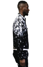 Load image into Gallery viewer, Thistle New premium washed denim jacket
