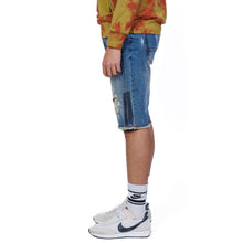 Load image into Gallery viewer, Evan Limited Premium Washed Denim Short Pants.
