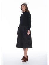 Load image into Gallery viewer, Knitted Body Layered w/ Quilted A-line Long Dress
