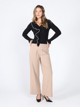 Load image into Gallery viewer, Knitted ruffle v-neck top
