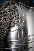 Load image into Gallery viewer, Cuirass Warrior Polished
