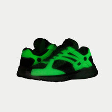 Load image into Gallery viewer, LA Gear Kids Catapult Light-Up x Glow Lowtop | Neon Yellow x Black
