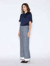 Load image into Gallery viewer, Lace Hem Short Sleeve Satin Round Neck Shirt
