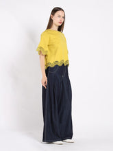 Load image into Gallery viewer, Lace Wavy Hem Short Sleeve T-Shirt
