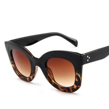 Load image into Gallery viewer, Ladies Fashion Retro Sun Sunglasses For Women Cat Eye Glasses Women/Men Luxury Eyewear For  Female Lightweight Frame Glasses For Women Retro Eyewear Unique Style Eyeglasses
