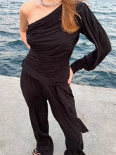 Load image into Gallery viewer, Black Knit 2-Piece Set With An Asymmetrical One-Sleeve Blouse And Palazzo Pants

