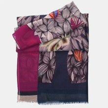 Load image into Gallery viewer, Bosco - Wool Scarf - Raspberry
