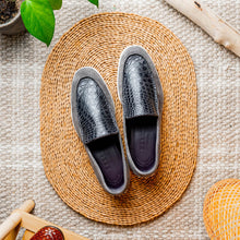 Load image into Gallery viewer, 11-603-GRY BENE Sueded Italian Goatskin &amp; Crocodile Loafer Grey
