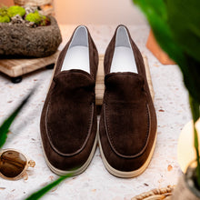 Load image into Gallery viewer, 16-621-MOC LIVORNO Sueded Italian Goatskin Loafer Mocha
