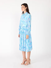 Load image into Gallery viewer, Long Sleeve Belted Smocked Cuffs Print Dress
