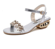 Load image into Gallery viewer, Luxury Black Shiny Women Summer Beach Sandals Fashion Women Rhinestone Outdoor Slippers Rhinestone Glitter Square Toe Ring Elastic Slingback Flat Casual Summer Beach Sandals
