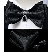 Load image into Gallery viewer, Luxury Pink Solid Men Bow Tie Silk Business Wedding Elegant Bowtie For Men Unique Desing For Every Occasion

