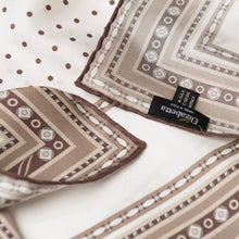 Load image into Gallery viewer, Pois - Silk Pocket Square - Sand
