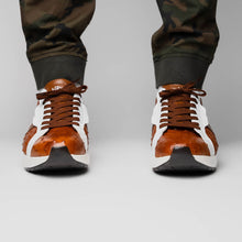 Load image into Gallery viewer, Lyon II Brandy / White
