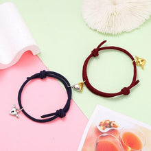 Load image into Gallery viewer, Magnetic Love Heart Attraction Couple Bracelets Distance Relationship Braid Rope Bracelet Magnet Matching Couples Mutual Attraction Couples Bracelets Matching Bracelets For Couples Magnetic Peach Heart Bracelet For Girlfriend
