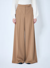Load image into Gallery viewer, Max Mara Women Gabardine Wool Pants
