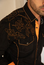 Load image into Gallery viewer, Mens Vintage Washed 2-tone Embroidery Modern Fit Stretch Shirt
