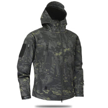 Load image into Gallery viewer, Men Green Autumn Camouflage Jacket Men's Lightweight Water-Resistant Jacket Tactical Clothing  Male Camouflage Windbreaker Breathable Outdoor Snow Jacket

