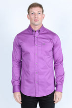Load image into Gallery viewer, Men’s Single Pocket Logo Modern Fit Stretch Dress Shirt - Mauve
