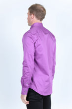 Load image into Gallery viewer, Men’s Single Pocket Logo Modern Fit Stretch Dress Shirt - Mauve
