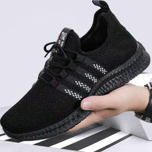 Load image into Gallery viewer, Men's Lightweight Running Shoes New Summer Comfortable And Breathable Sports Outdoor Fashion Sneakers Slip On Lightweight Athletic Fashion Casual Breathable Shoes For Walking Running Jogging
