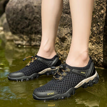 Load image into Gallery viewer, Men's Non-Slip Hiking Climbing Water Sports Shoes Beach Barefoot Surfing Shoes Outdoor River Upstream Quick Dry Barefoot Beach Sneakers Swim Boating Fishing Yoga Gym
