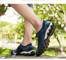 Load image into Gallery viewer, Men's Non-Slip Hiking Climbing Water Sports Shoes Beach Barefoot Surfing Shoes Outdoor River Upstream Quick Dry Barefoot Beach Sneakers Swim Boating Fishing Yoga Gym
