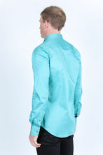 Load image into Gallery viewer, Men’s Single Pocket Logo Modern Fit Stretch Dress Shirt - Turquoise
