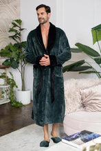 Load image into Gallery viewer, Cozy Mens Plush Robes – Built for Comfort, Designed to Last
