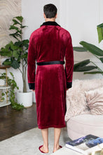 Load image into Gallery viewer, Cozy Mens Plush Robes – Built for Comfort, Designed to Last
