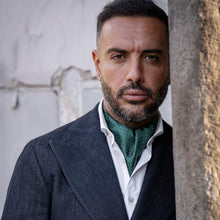 Load image into Gallery viewer, Navona - Silk Ascot Cravat Tie - Green
