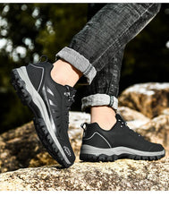 Load image into Gallery viewer, Mens Hiking Boots Non-slip Shoes Walking Climbing Hiking Mountain Ankle High Waterproof Hiking Boots Outdoor Lightweight Shoes Sport Boots Hunting Outdoor Waterproof Mens Shoes

