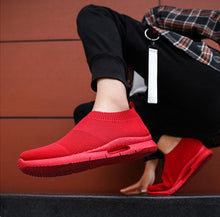 Load image into Gallery viewer, Mens Light Running Shoes Jogging Breathable Sneakers Slip Casual Couple Shoes Outdoor Walking Footwear Non-Slip Running Mesh Workout Casual Sports Shoes
