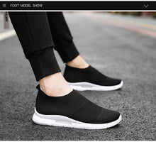 Load image into Gallery viewer, Mens Light Running Shoes Jogging Breathable Sneakers Slip Casual Couple Shoes Outdoor Walking Footwear Non-Slip Running Mesh Workout Casual Sports Shoes
