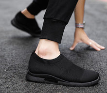 Load image into Gallery viewer, Mens Light Running Shoes Jogging Breathable Sneakers Slip Casual Couple Shoes Outdoor Walking Footwear Non-Slip Running Mesh Workout Casual Sports Shoes

