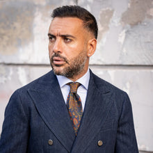 Load image into Gallery viewer, Borromeo - Printed Madder Silk Tie - Navy
