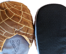Load image into Gallery viewer, Conchas Slippers
