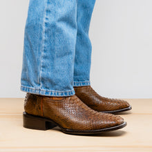 Load image into Gallery viewer, Missouri Cognac
