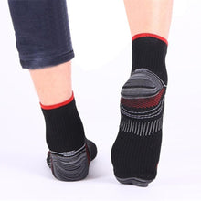 Load image into Gallery viewer, Modern Men and Women New Plantar Fascia Compression Socks Sweat-Absorbent Breathable Sweats Sports Gym Pressure Socks
