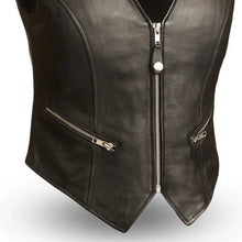 Load image into Gallery viewer, Montana Women's Motorcycle Leather Vest
