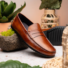 Load image into Gallery viewer, 35-115-CGN MONZA Hand Burnished Italian Calfskin Driving Loafers Cognac
