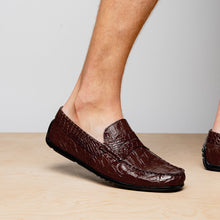 Load image into Gallery viewer, 31-103-NIC MONZA Crocodile Driver, Nicotine
