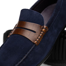 Load image into Gallery viewer, 36-300-NVY MONZA Sueded Italian Calfskin Driver Navy / Chestnut
