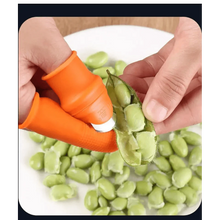 Load image into Gallery viewer, Multi-Functional 1 Set Silicone Finger Protector With Blade For Fruits Vegetable Thumb Knife Finger Guard Kitchen Accessories
