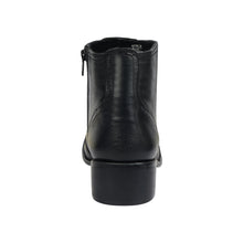 Load image into Gallery viewer, Natty Leather Ankle Length women Boots
