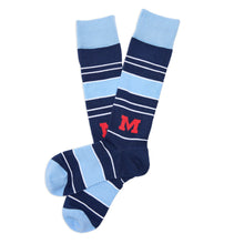 Load image into Gallery viewer, Navy Powder Stripe M Dress Socks
