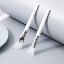 Load image into Gallery viewer, New Elegance Professional Silicone Mask Brush  Home Salon Silicone Facial Mud Mixing Brush For Skin Care Reusable Cosmetic Tool
